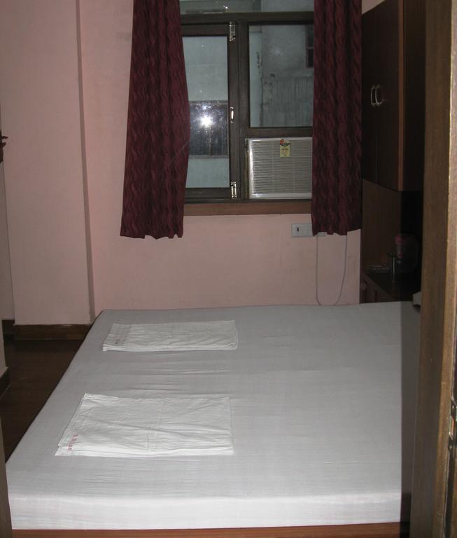 Hotel S B Inn Nuova Delhi Esterno foto