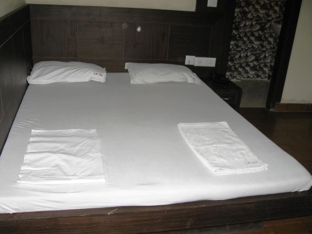 Hotel S B Inn Nuova Delhi Camera foto
